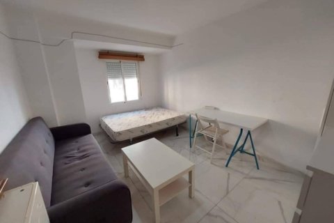 Apartment à Valencia, Espagne 4 chambres, 86 m2 No. 133335