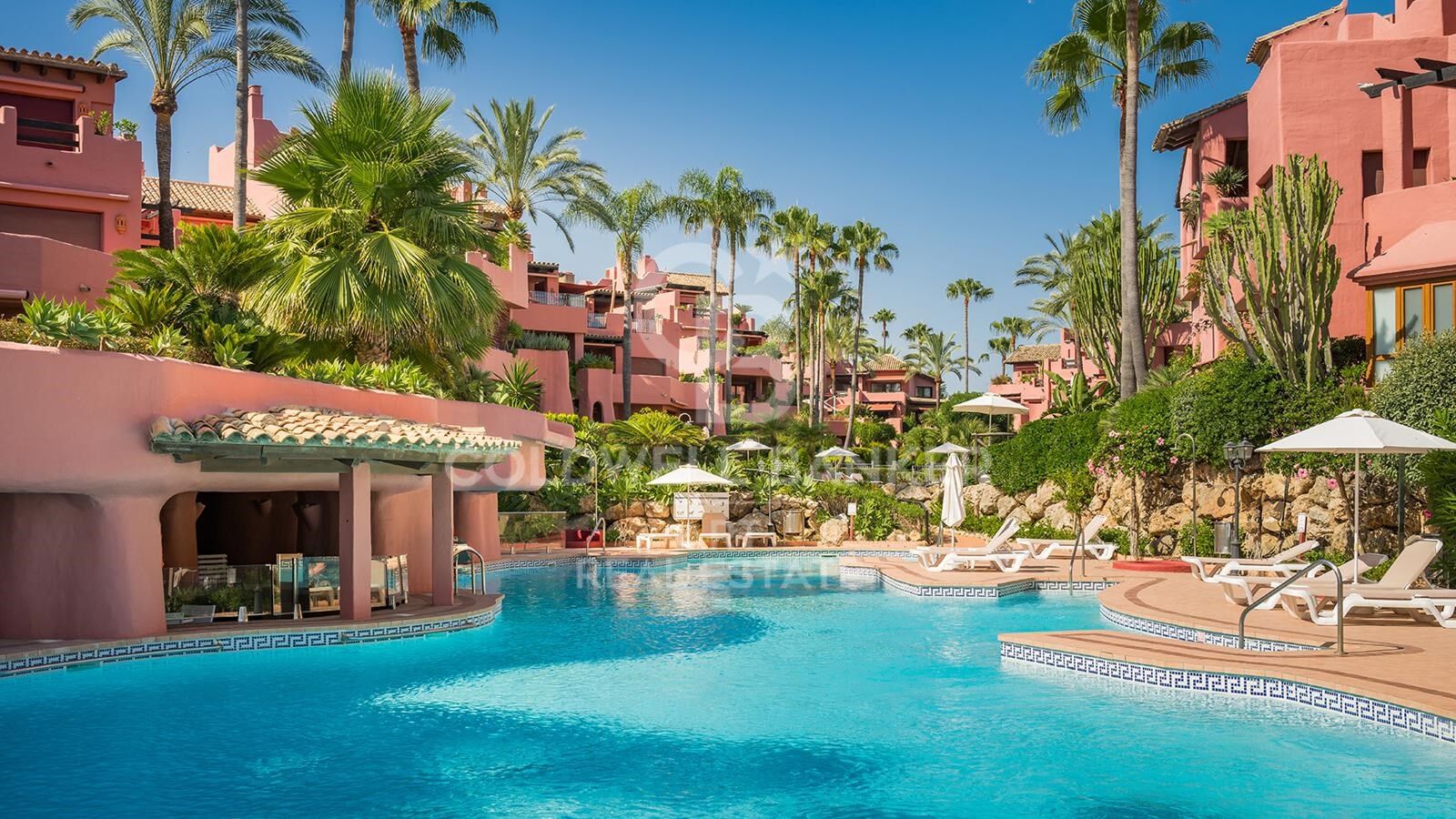 Huoneisto Estepona, Malaga, Espanja 3 makuuhuonetta, 130 m2 No. 158372