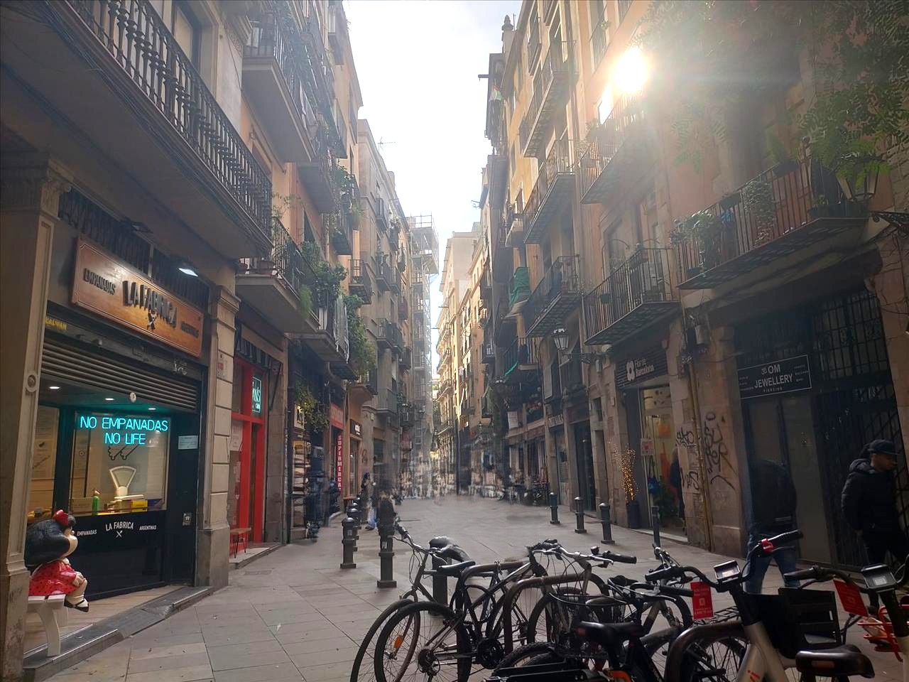 Komerciāls īpašums Barcelona, Spānijā 2 istabas, 549 m2 Nr. 166953