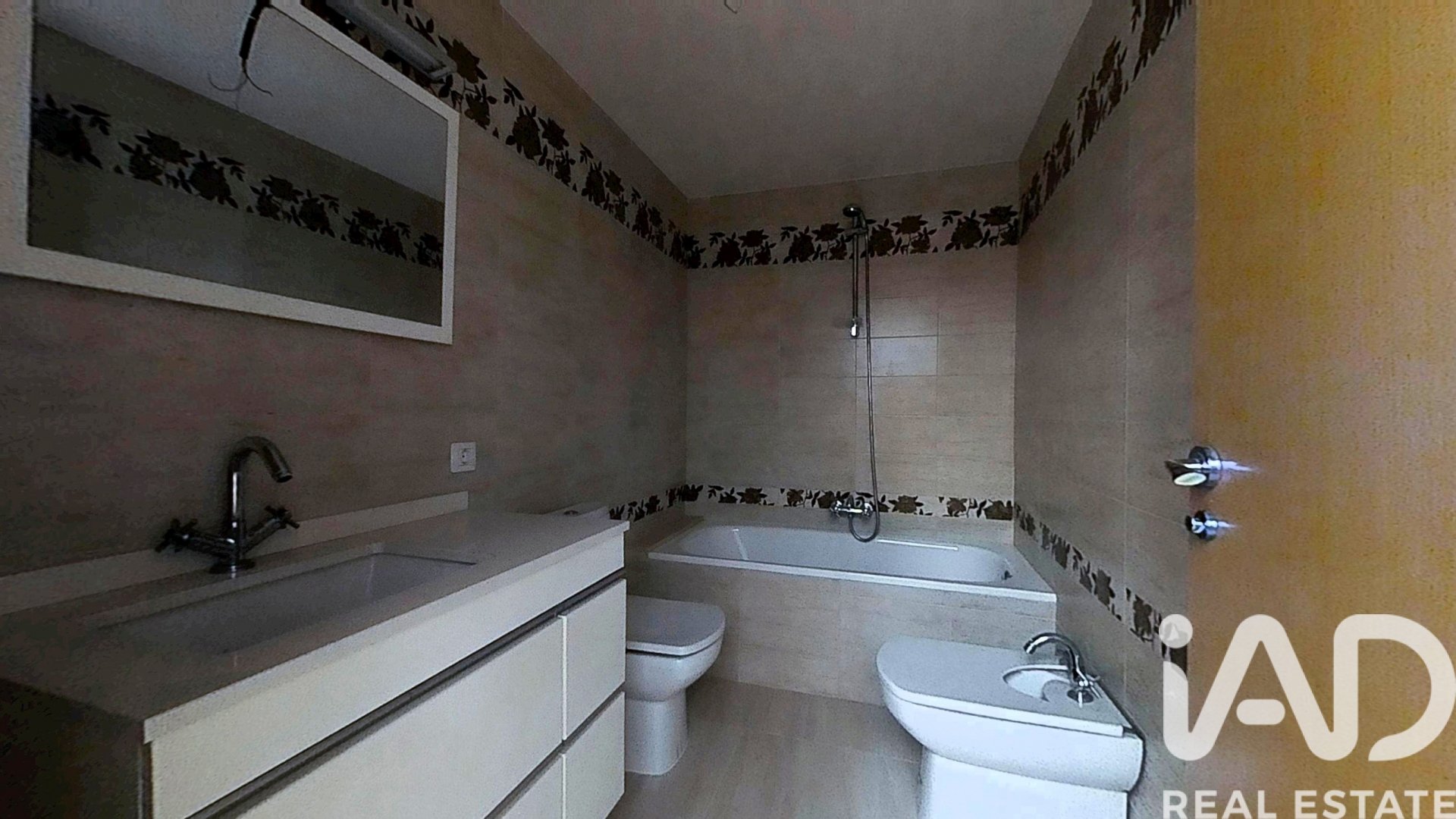 Talo Cabanes, Castellon, Espanja 4 makuuhuonetta, 251 m2 No. 152225