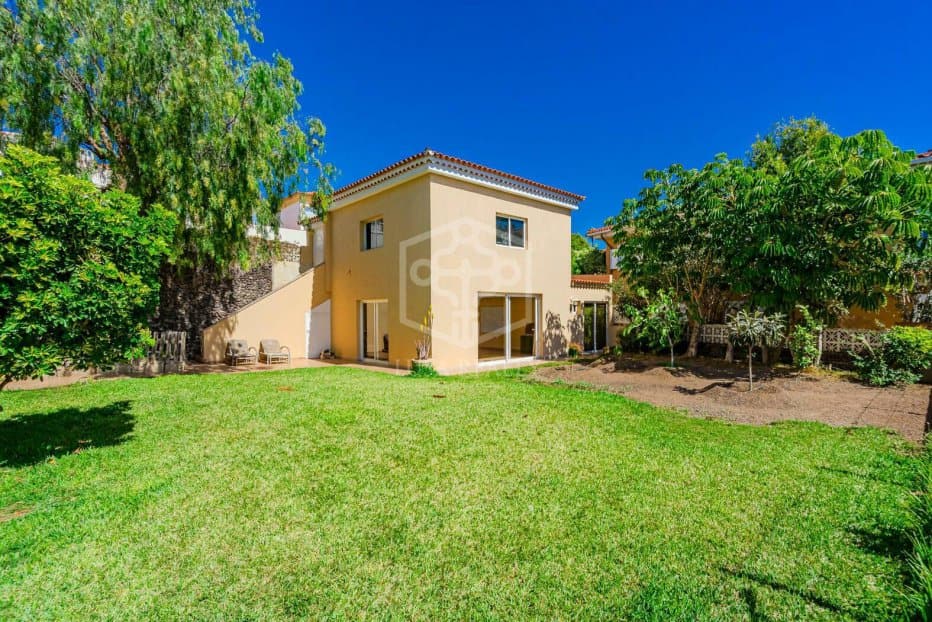 Villa in Arona, Tenerife, Spanien 9 Schlafzimmer, 470 m2 Nr. 111045