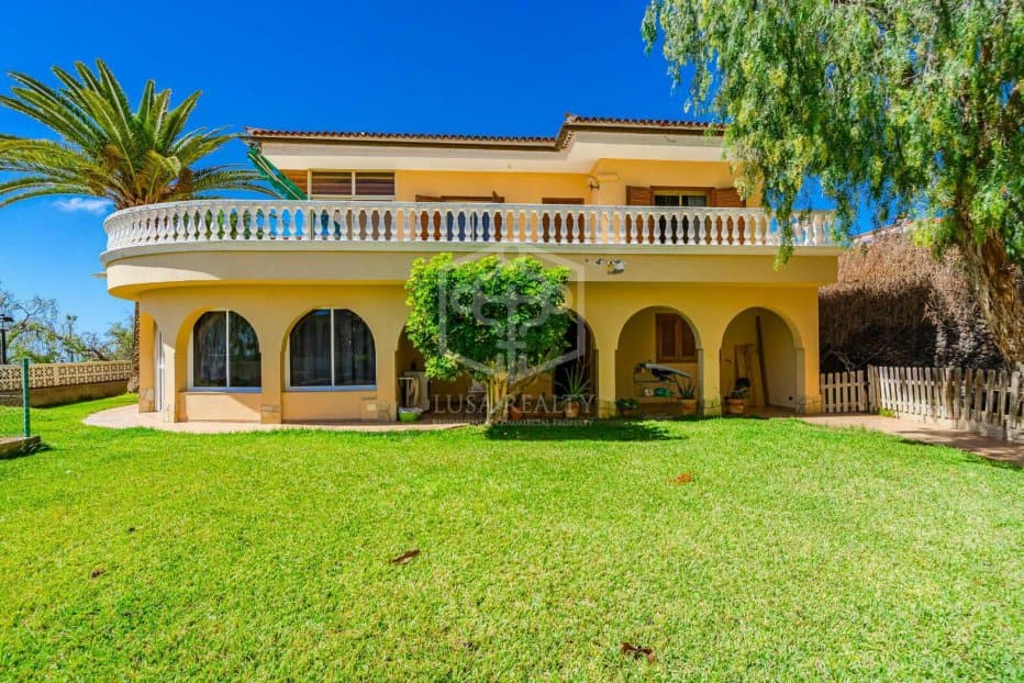 Villa in Arona, Tenerife, Spanien 9 Schlafzimmer, 470 m2 Nr. 111045