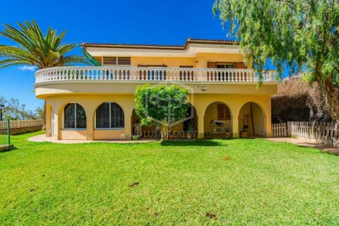 Villa en Arona, Tenerife, España 9 dormitorios, 470 m2 No. 111045