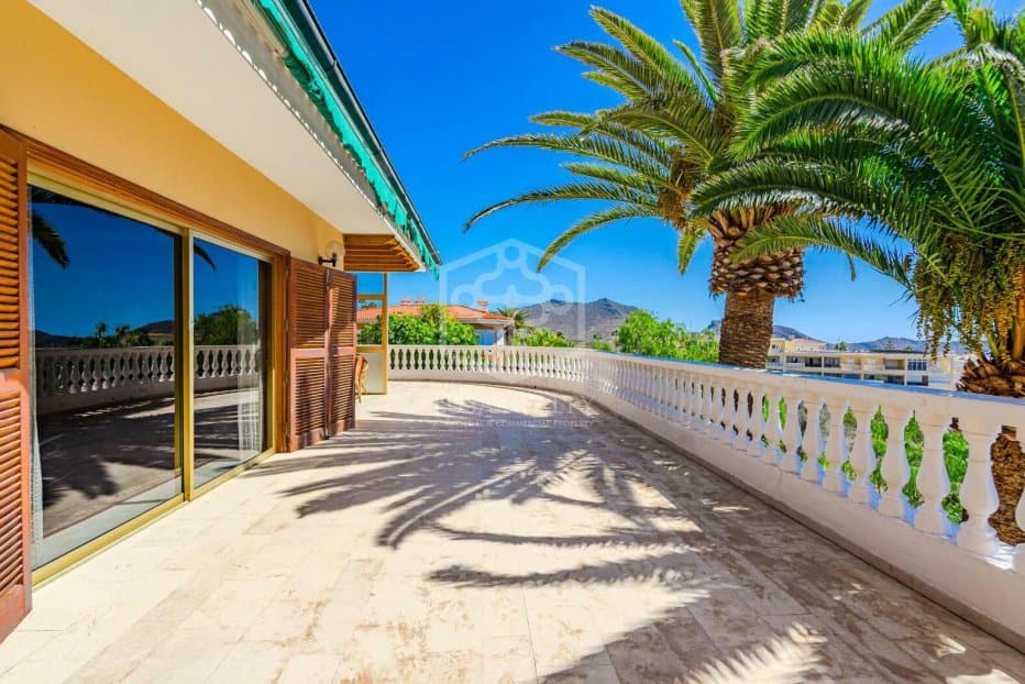 Villa in Arona, Tenerife, Spanien 9 Schlafzimmer, 470 m2 Nr. 111045