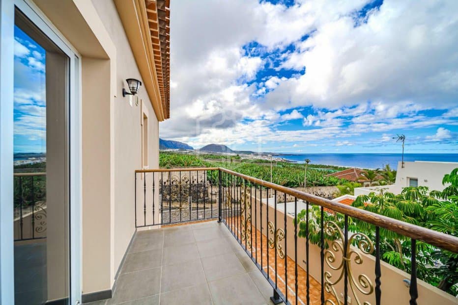 Villa à Garachico, Tenerife, Espagne 5 chambres, 383 m2 No. 111046