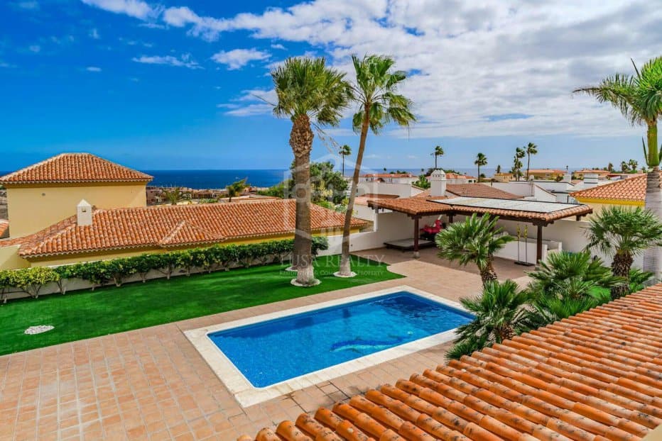 Villa à San Miguel de Abona, Tenerife, Espagne 4 chambres, 306 m2 No. 111049