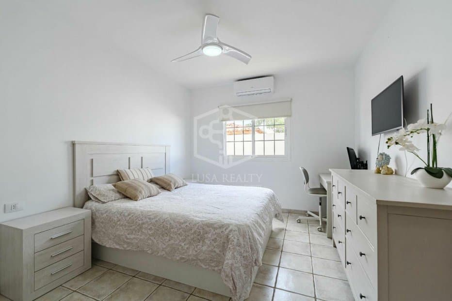Villa à San Miguel de Abona, Tenerife, Espagne 4 chambres, 306 m2 No. 111049