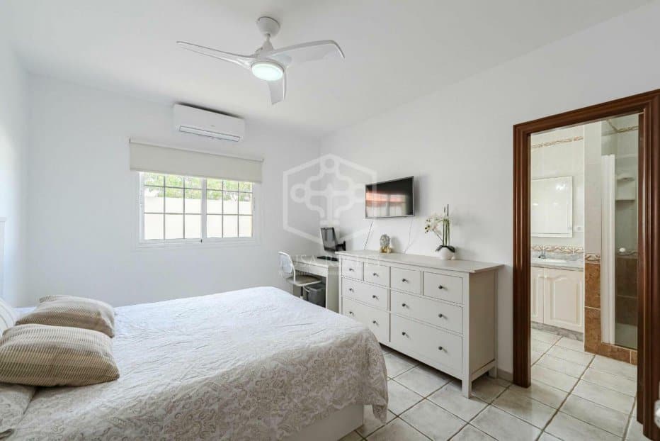 Villa à San Miguel de Abona, Tenerife, Espagne 4 chambres, 306 m2 No. 111049