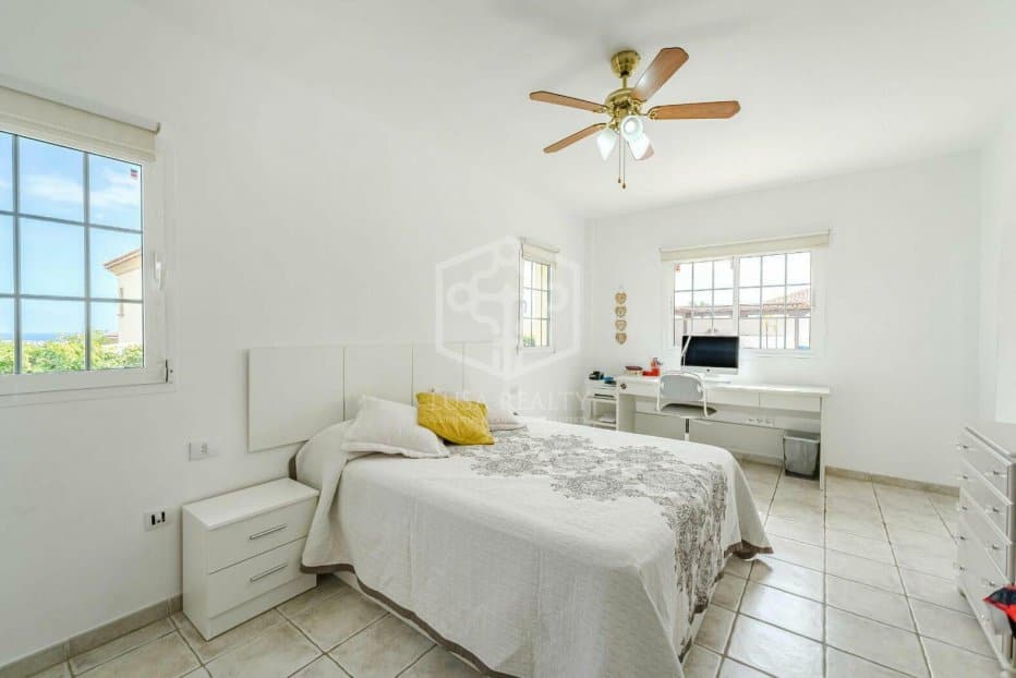 Villa à San Miguel de Abona, Tenerife, Espagne 4 chambres, 306 m2 No. 111049