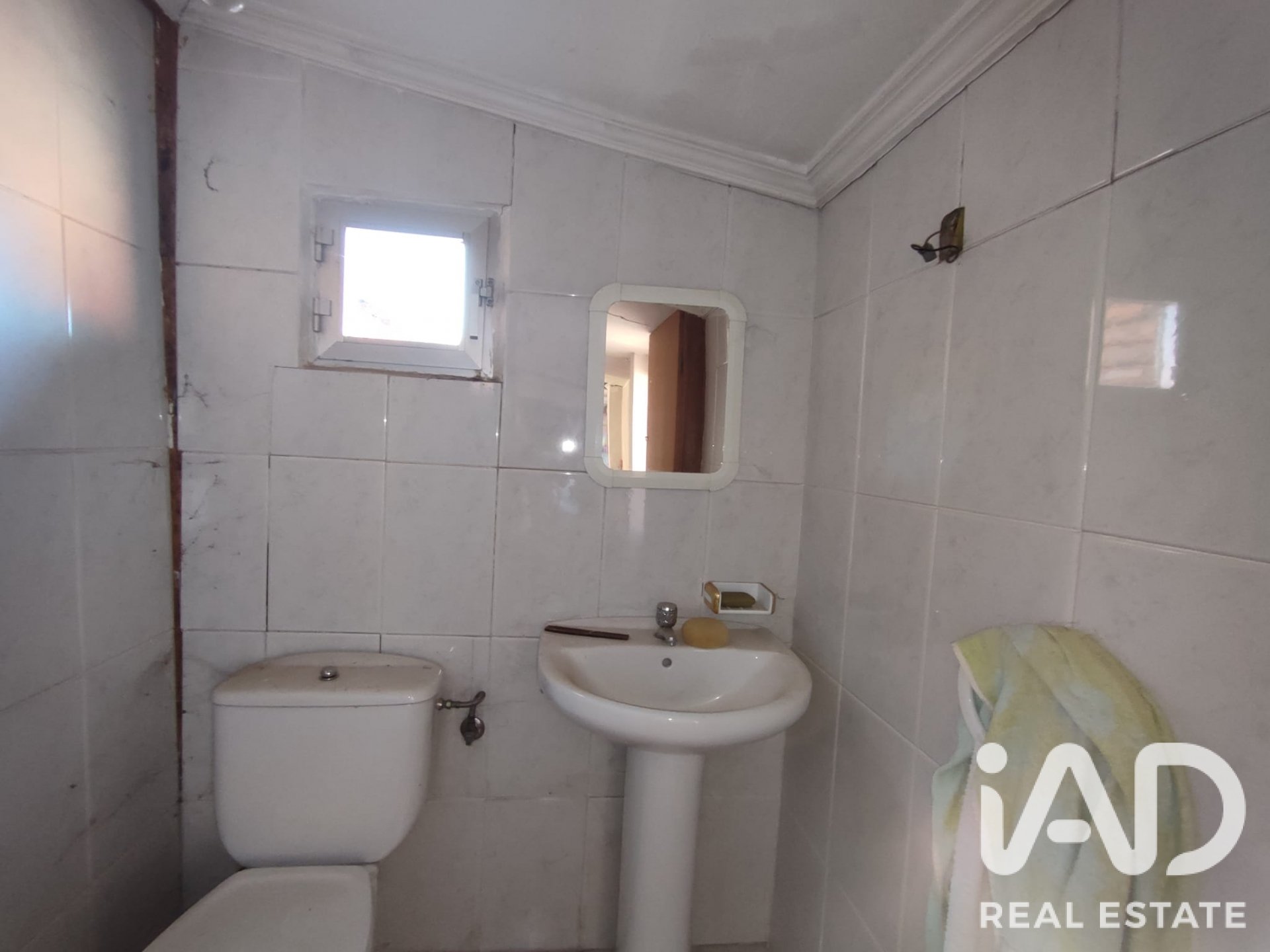 Villa en Luyego, León, España 5 dormitorios, 482 m2 No. 195796