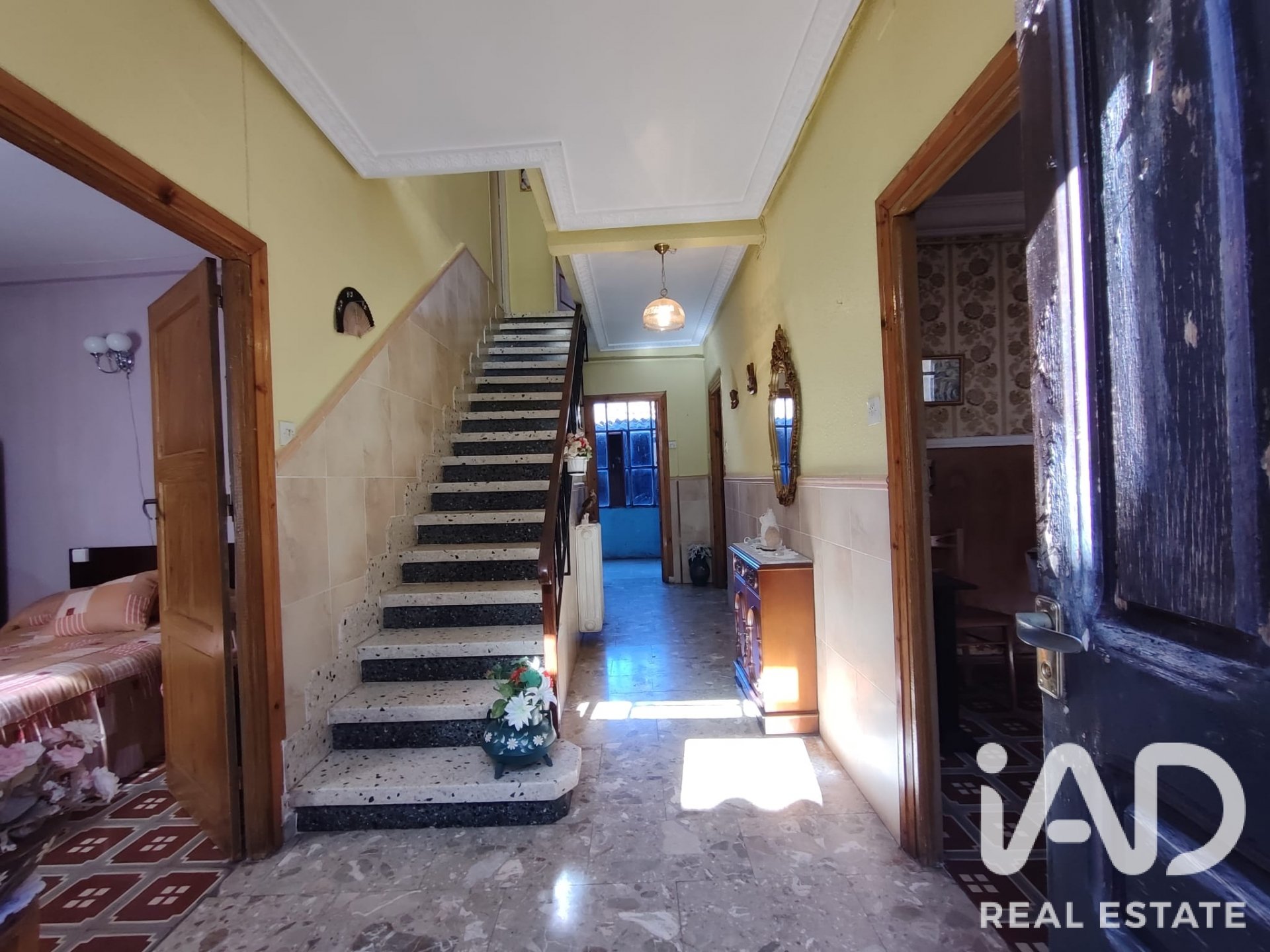 Villa en Luyego, León, España 5 dormitorios, 482 m2 No. 195796