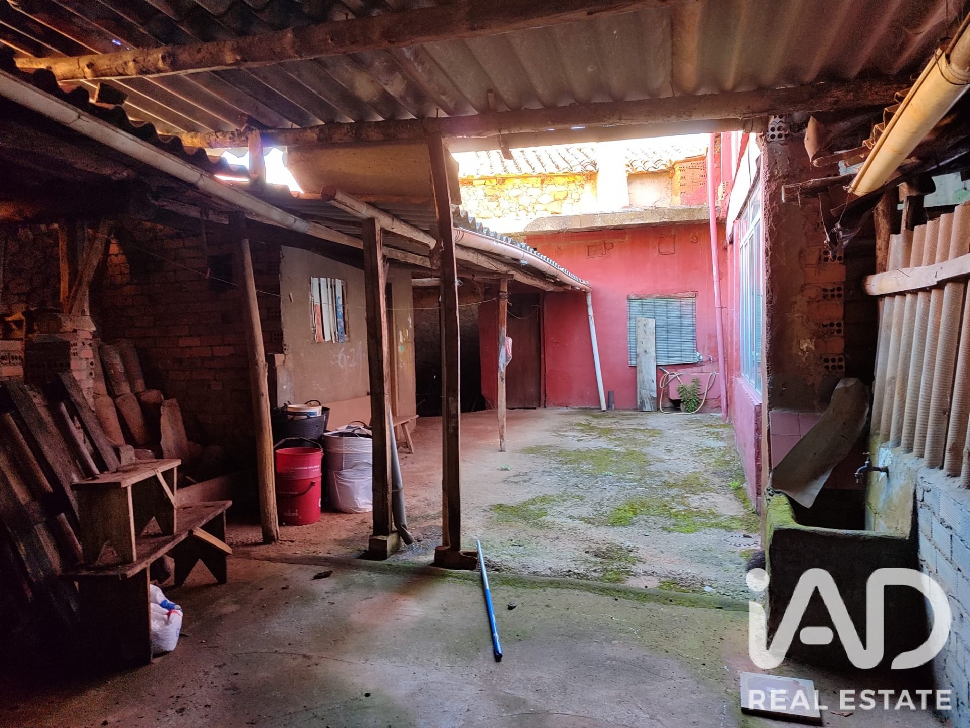 Villa en Luyego, León, España 5 dormitorios, 482 m2 No. 195796