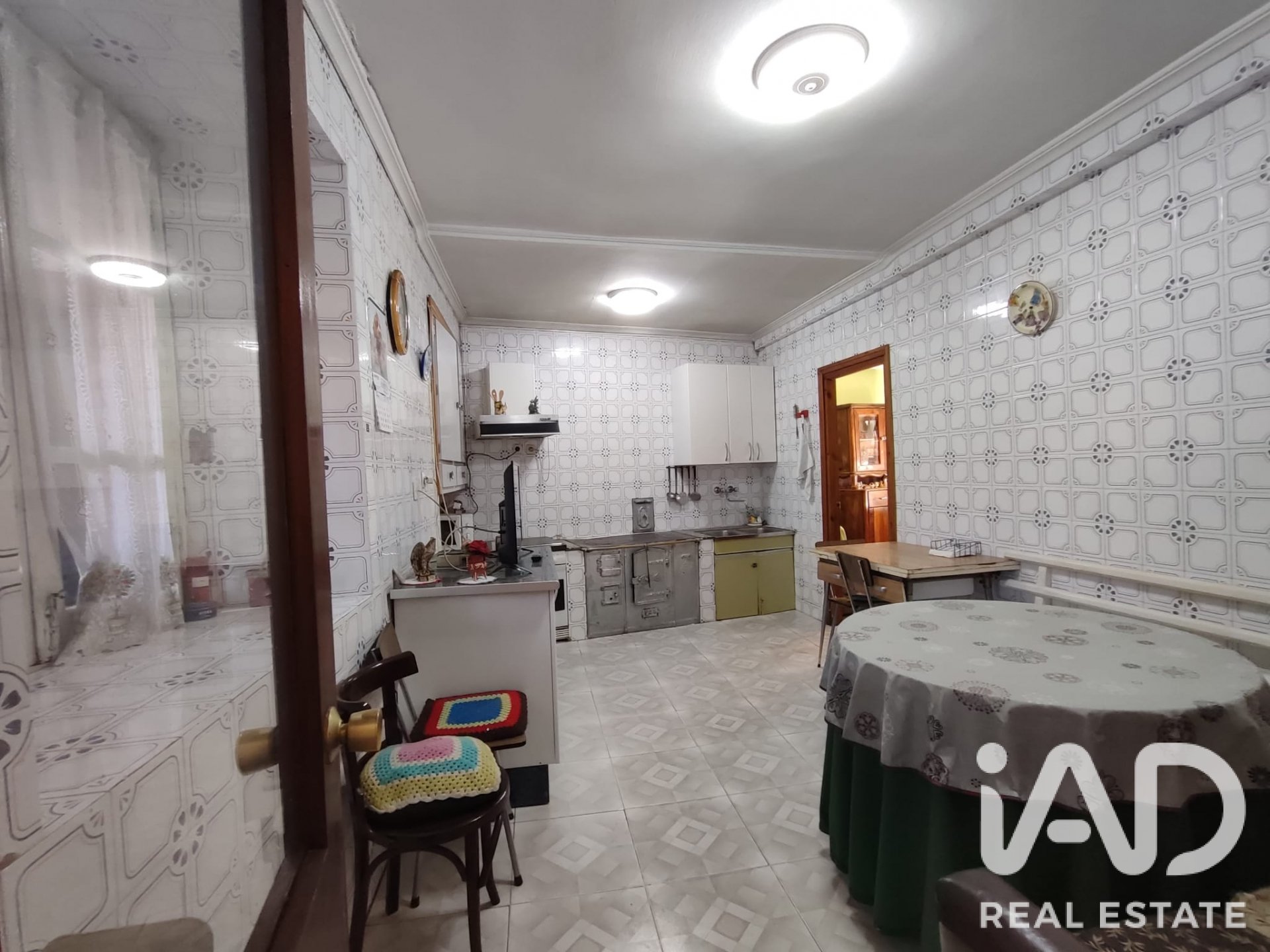 Villa en Luyego, León, España 5 dormitorios, 482 m2 No. 195796