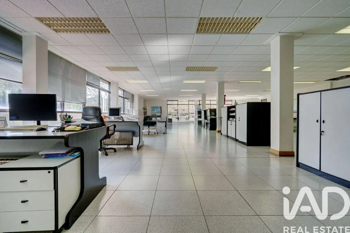 Commercial property à Deba, Gipuzkoa, Espagne 7 chambres, 9072 m2 No. 195797