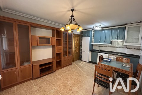 Квартира в Сан Андрес дель Рабанедо, Леон, Испания 2 спальни, 68м2 №195799