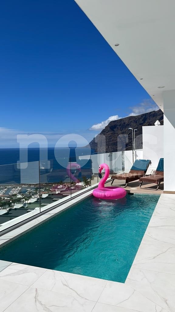 Apartment à Acantilado De Los Gigantes, Tenerife, Espagne 2 chambres, 135 m2 No. 102961