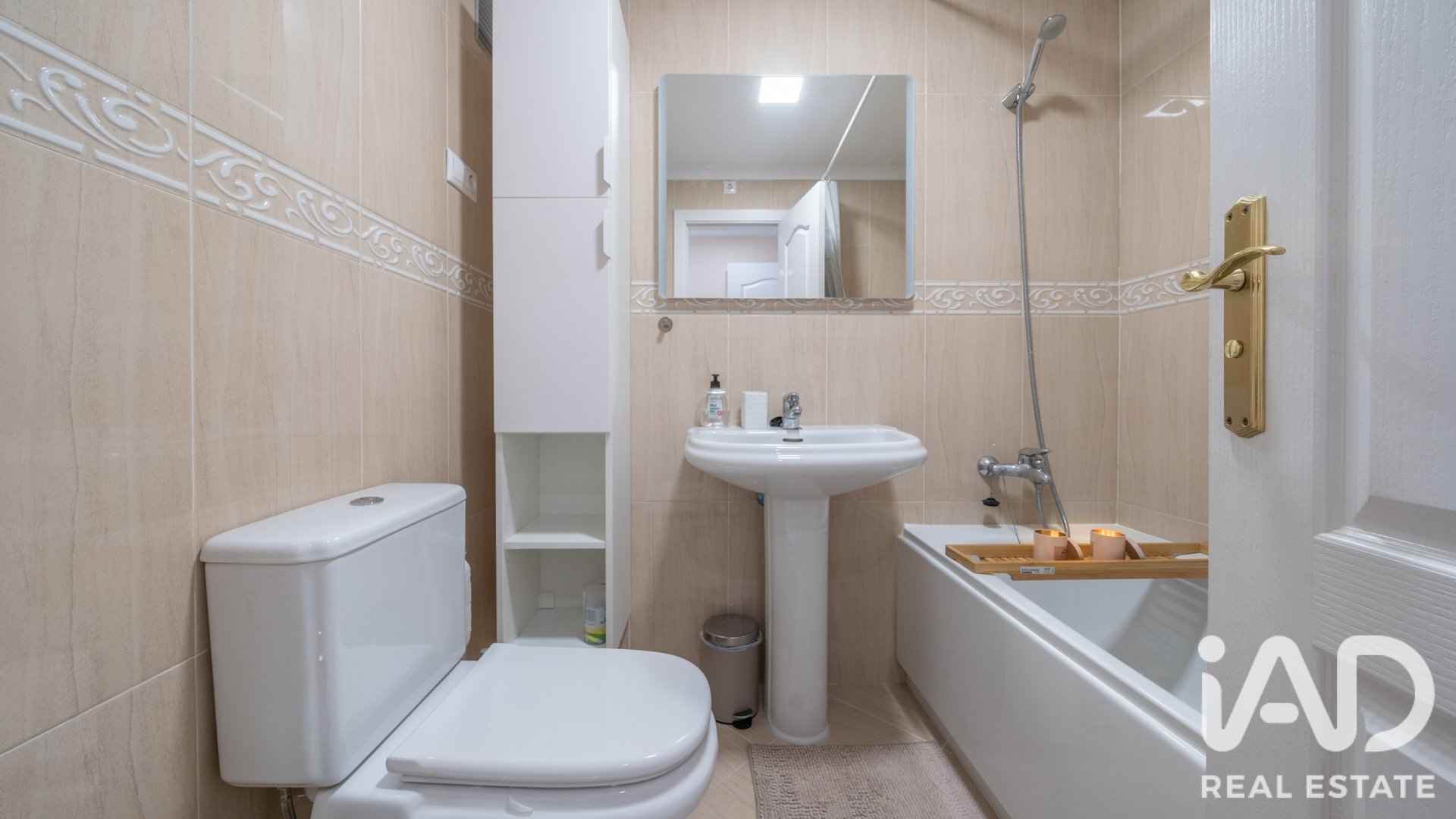 Appartamento a Malaga, Spagna 3 camere da letto, 101 mq. N° 194415