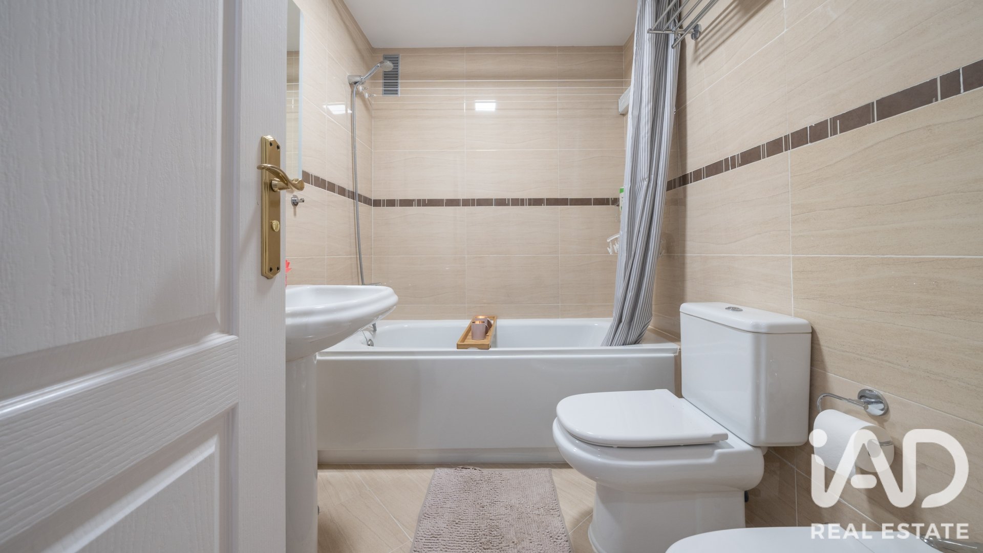 Appartamento a Malaga, Spagna 3 camere da letto, 101 mq. N° 194415