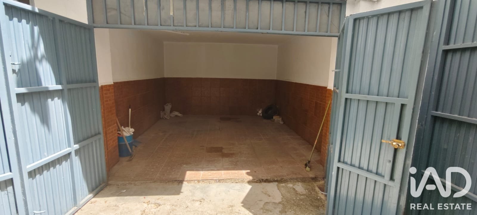 Garage à Ecija, Seville, Espagne 28 m2 No. 187957
