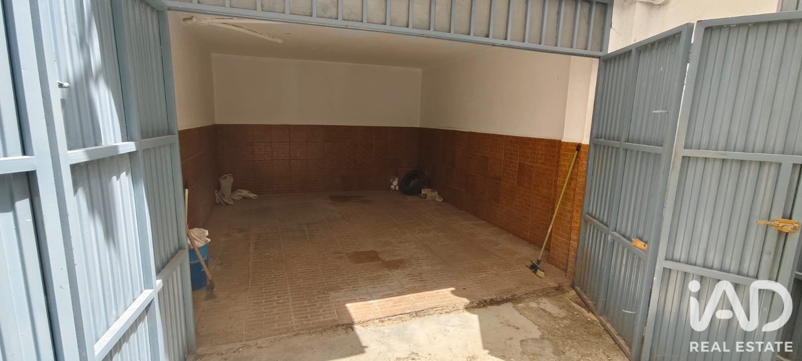 Garage à Ecija, Seville, Espagne 28 m2 No. 187957