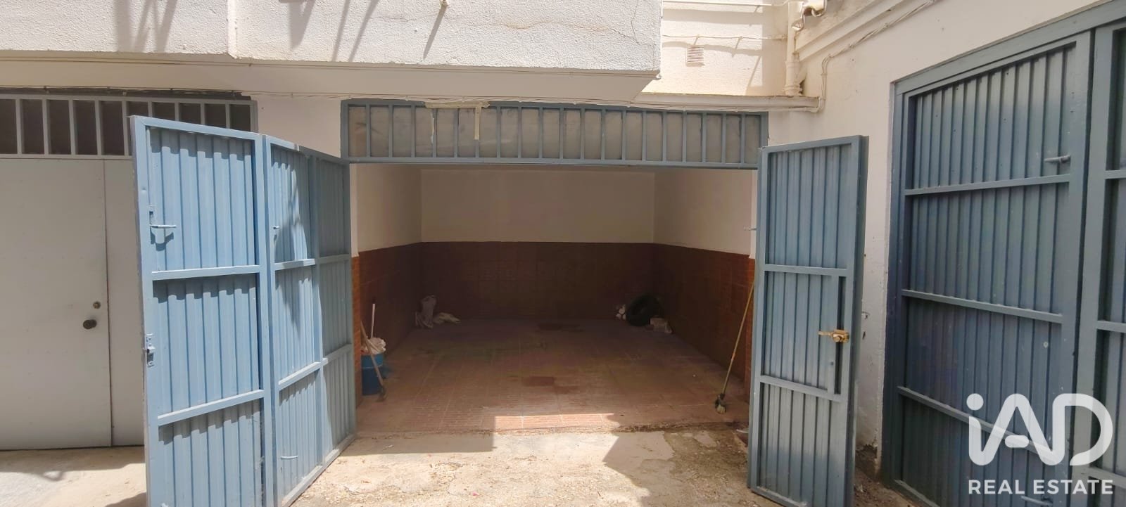 Garage à Ecija, Seville, Espagne 28 m2 No. 187957