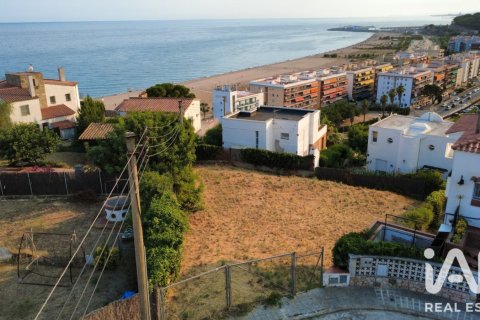 Tontti Canet de Mar, Barcelona, Espanja 481 m2 No. 187954