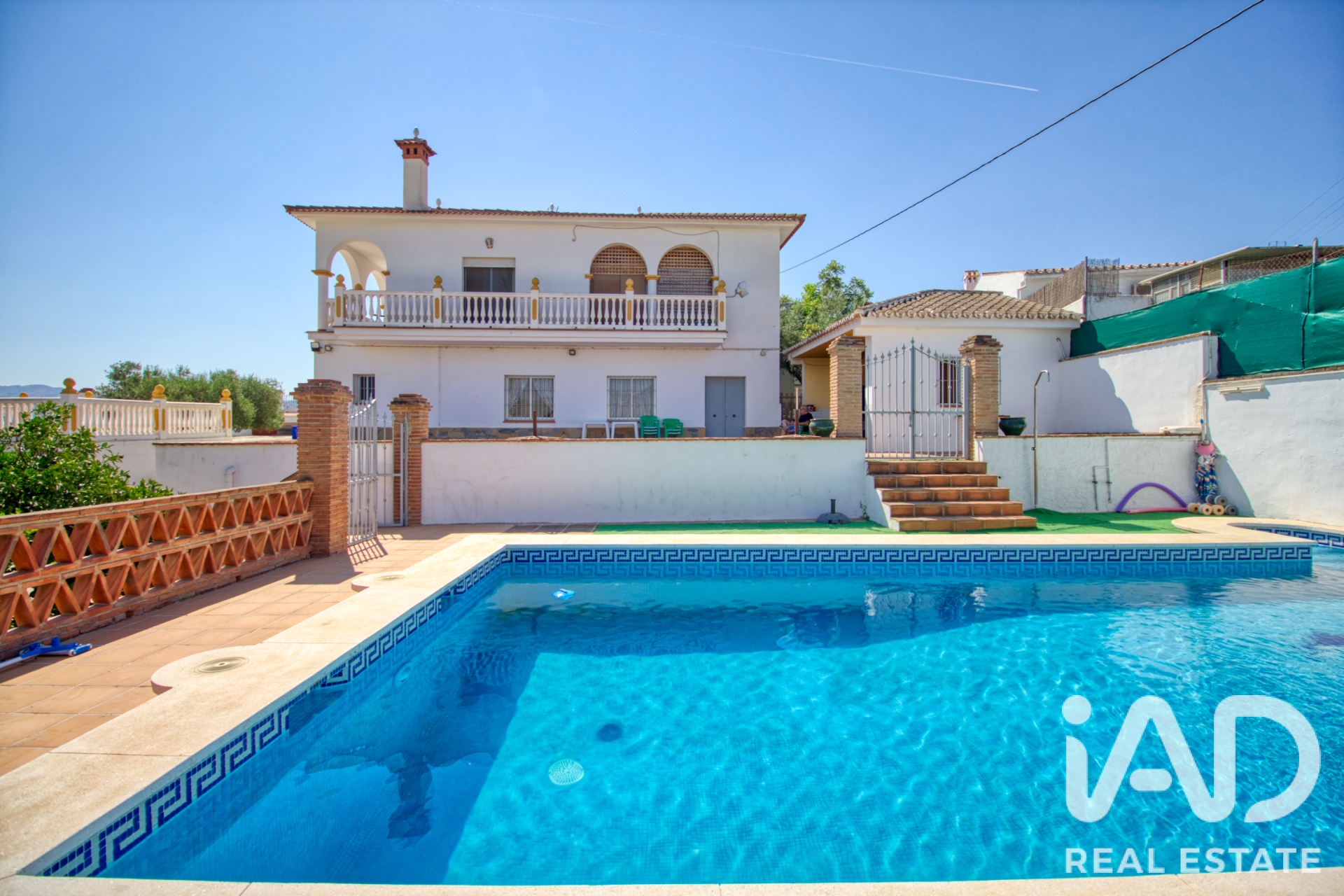 Hus i Alora, Malaga, Spanien 3 sovrum, 1458 kvm. Nr. 187956