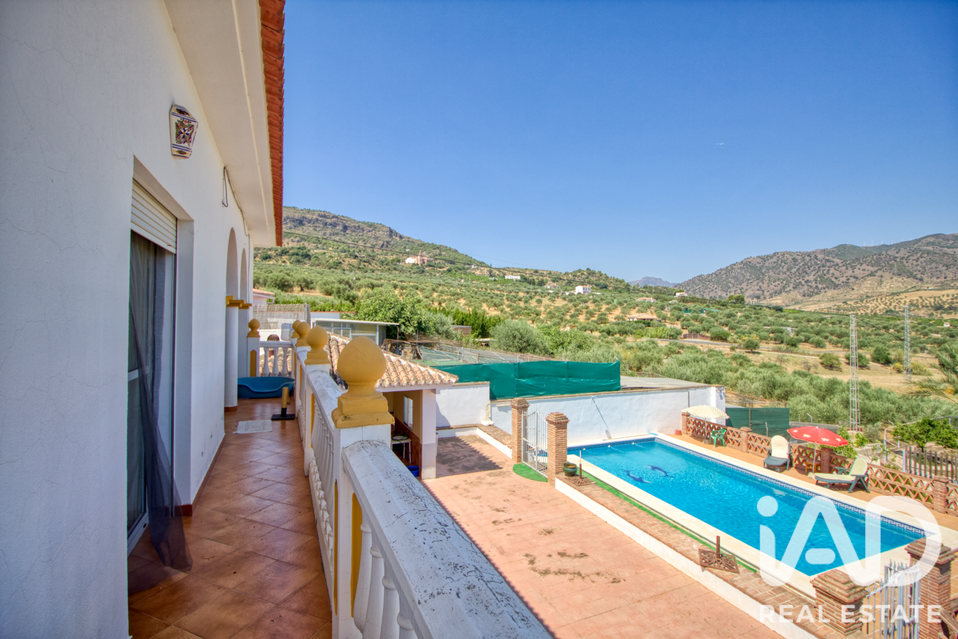 Hus i Alora, Malaga, Spanien 3 sovrum, 1458 kvm. Nr. 187956