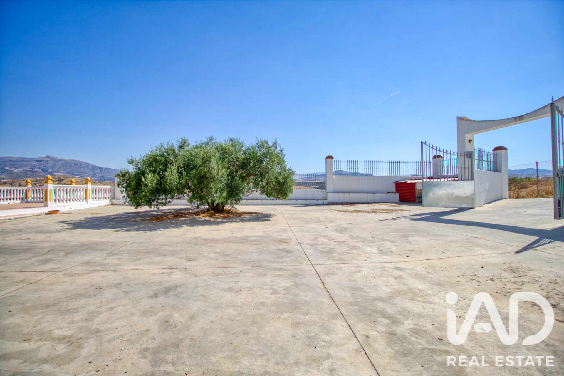 Hus i Alora, Malaga, Spanien 3 sovrum, 1458 kvm. Nr. 187956