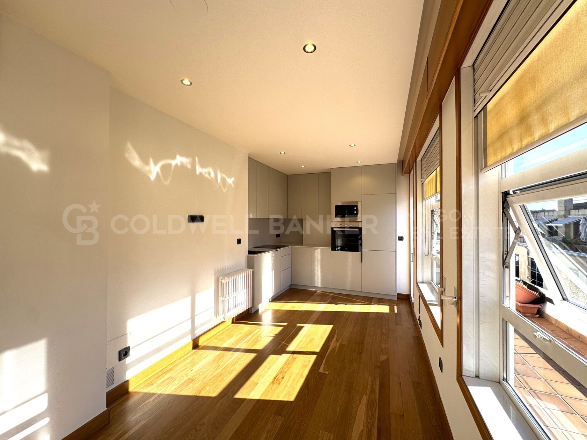 Dúplex en Vigo, Pontevedra, España 1 dormitorio, 115 m2 No. 178493