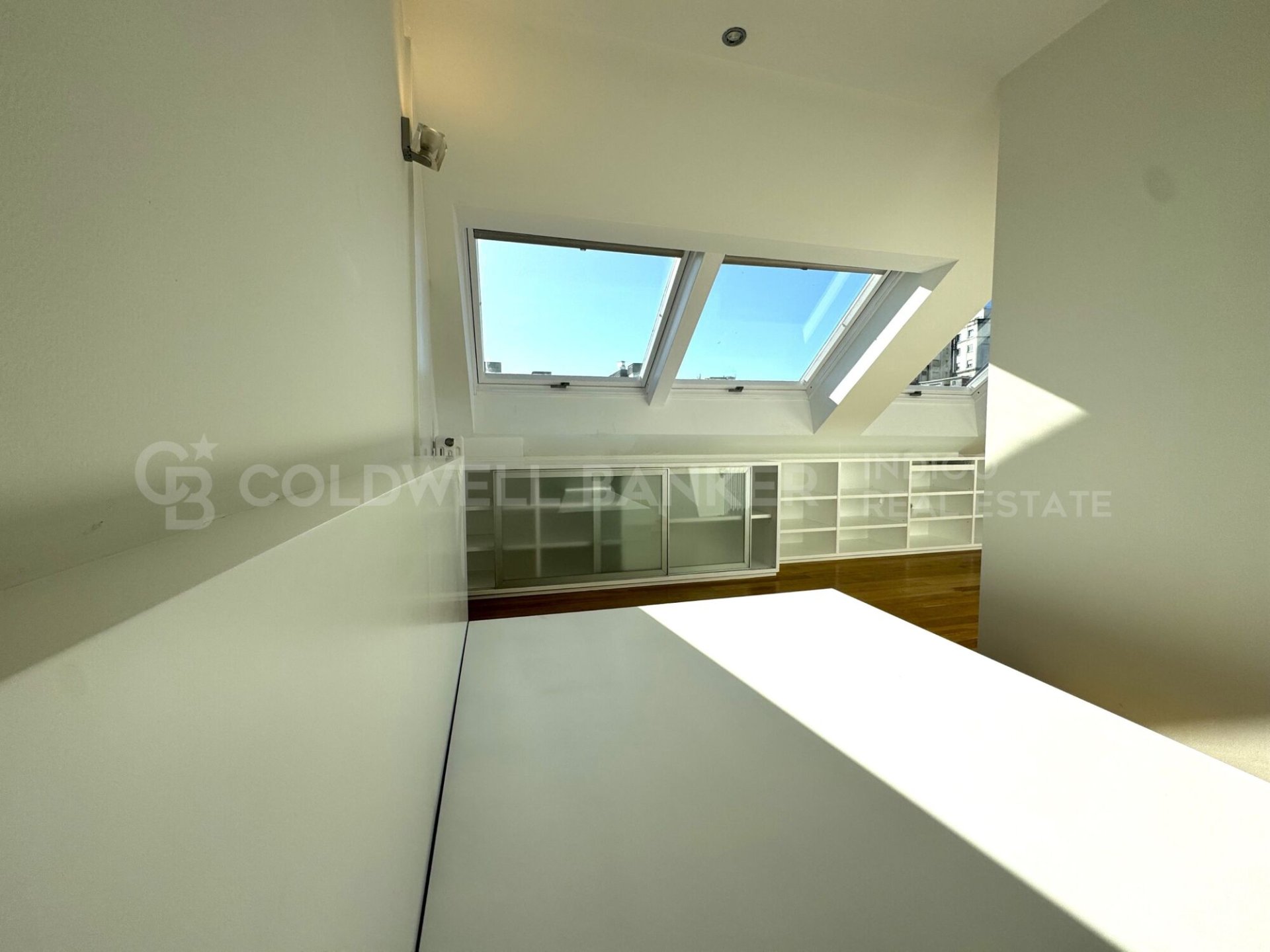 Dúplex en Vigo, Pontevedra, España 1 dormitorio, 115 m2 No. 178493