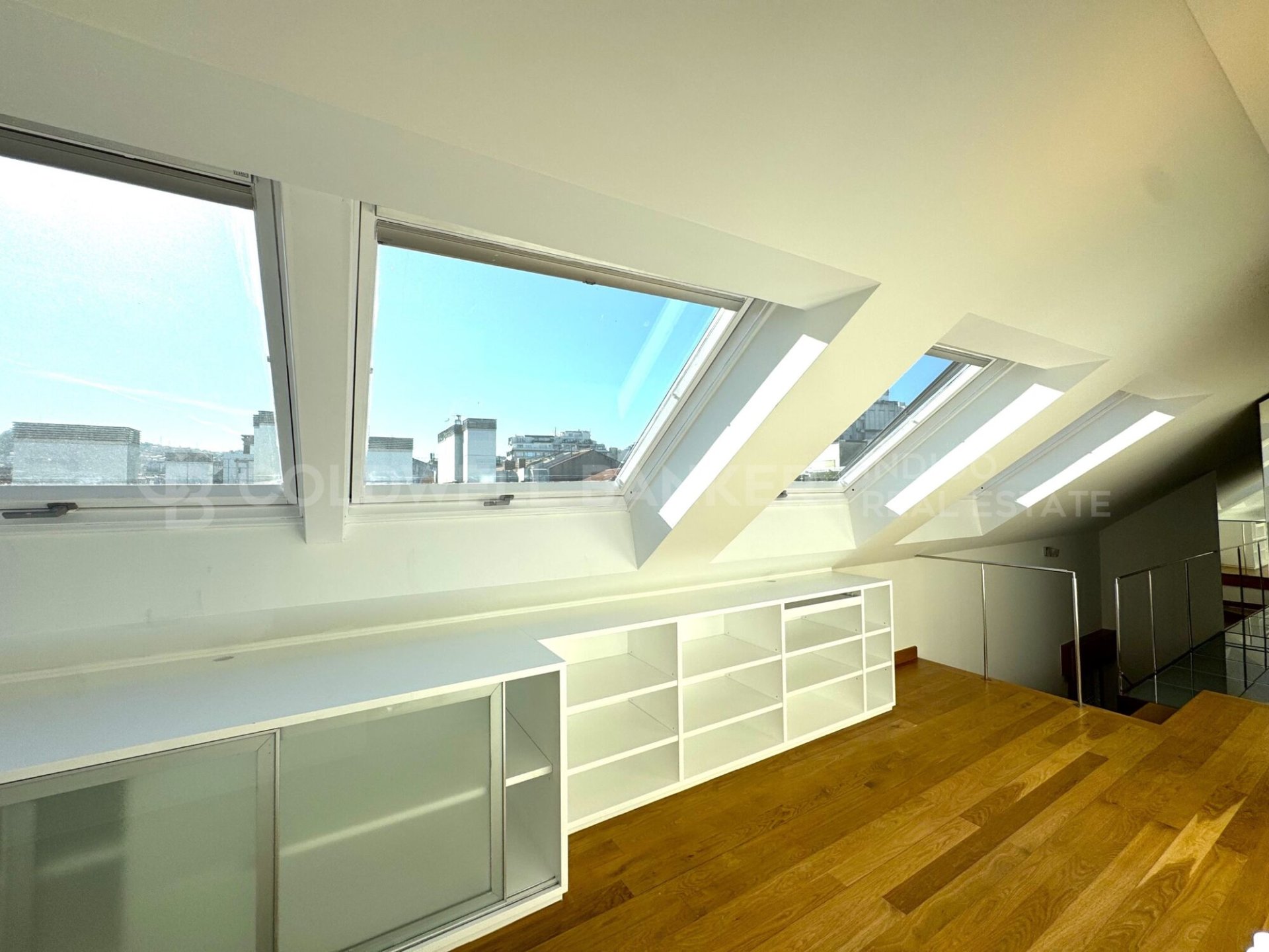 Dúplex en Vigo, Pontevedra, España 1 dormitorio, 115 m2 No. 178493