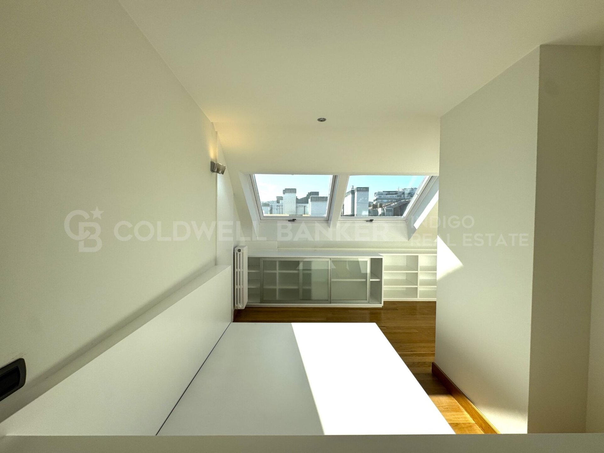 Dúplex en Vigo, Pontevedra, España 1 dormitorio, 115 m2 No. 178493