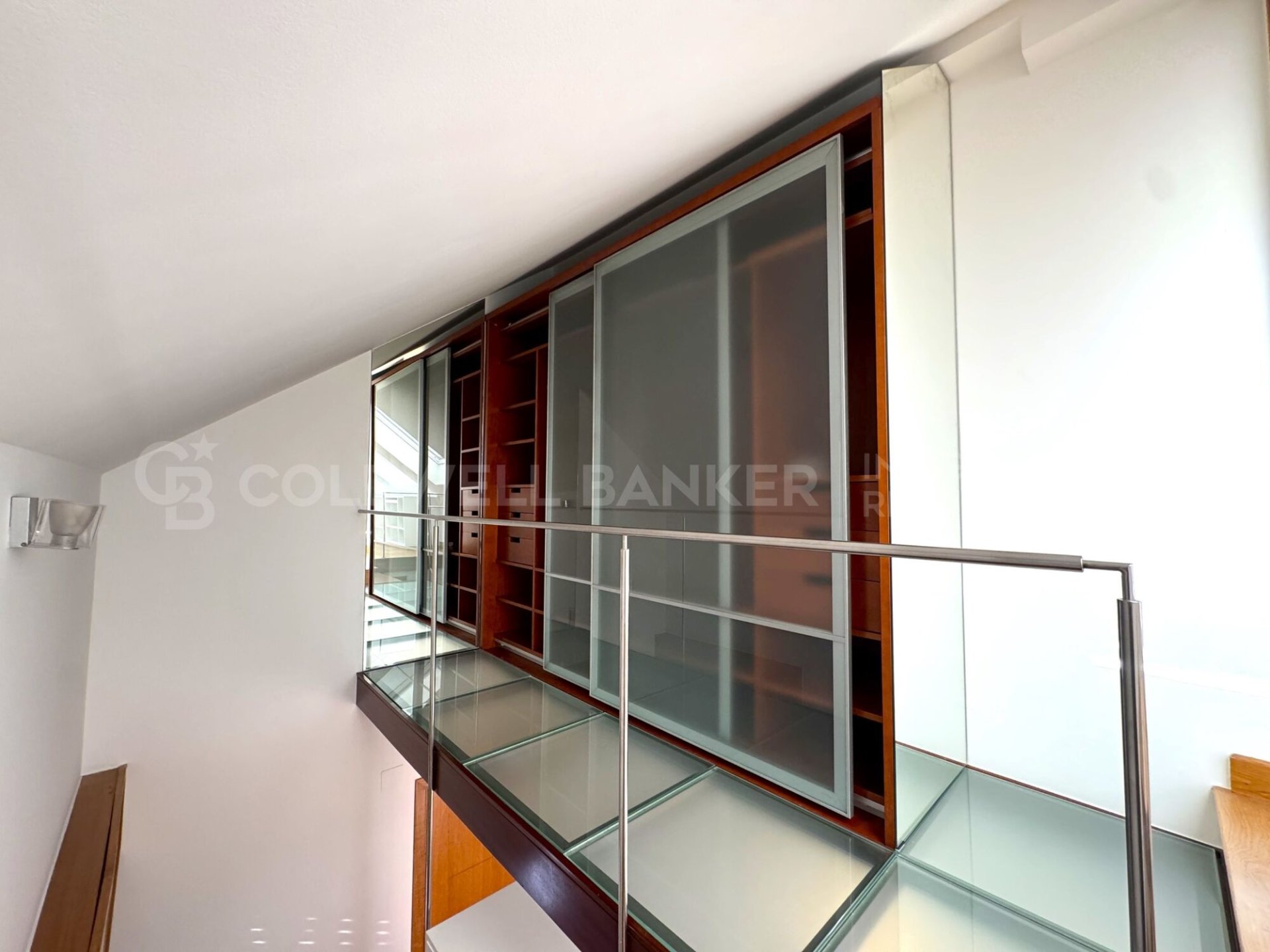 Dúplex en Vigo, Pontevedra, España 1 dormitorio, 115 m2 No. 178493