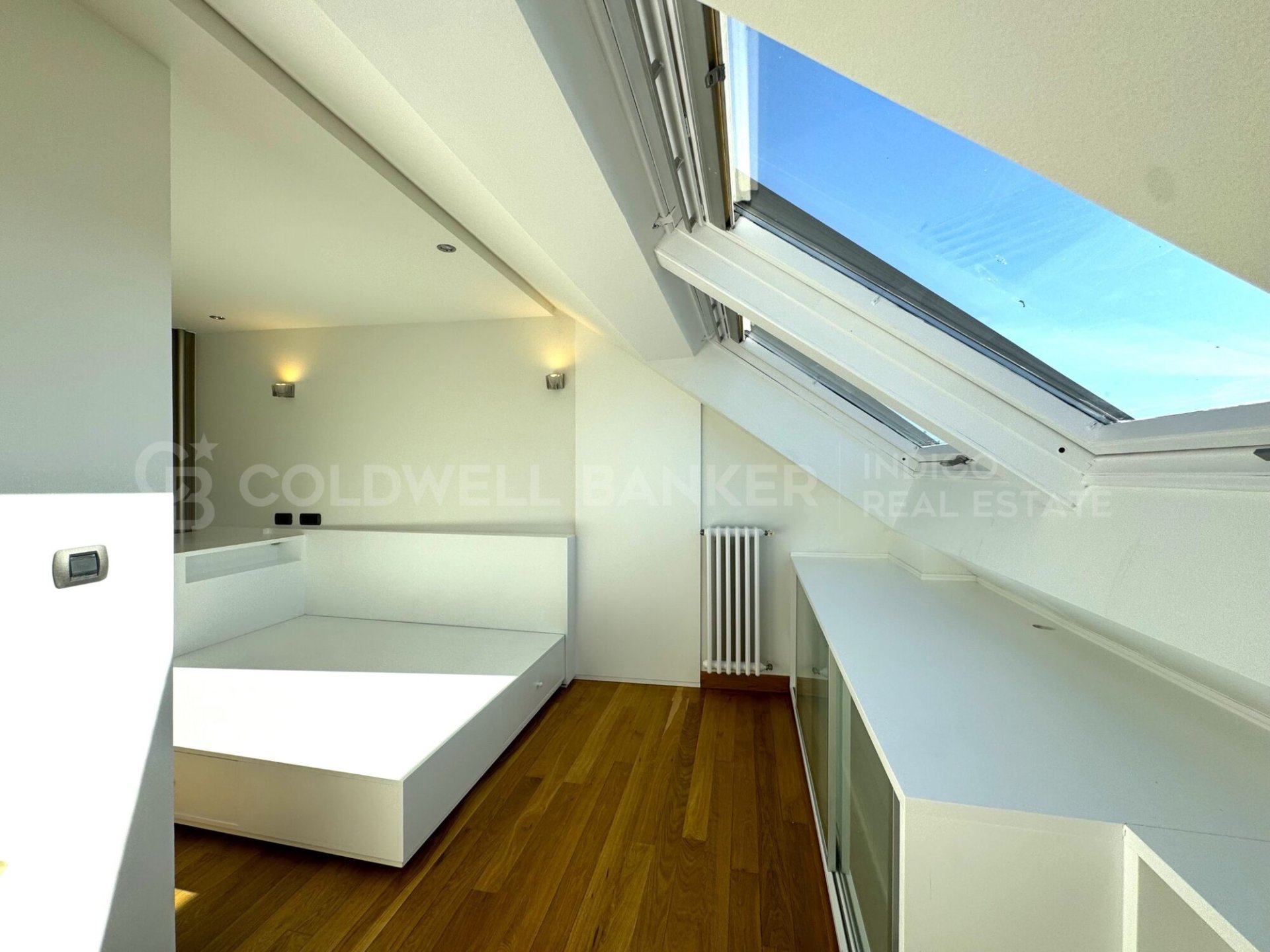 Dúplex en Vigo, Pontevedra, España 1 dormitorio, 115 m2 No. 178493