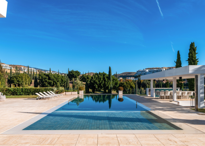 Villa i Benahavis, Malaga, Spanien 6 sovrum, 680 kvm. Nr. 87690