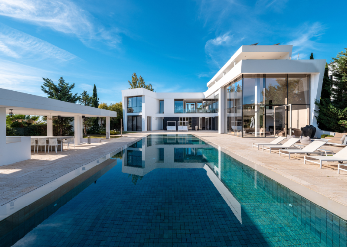 Villa i Benahavis, Malaga, Spanien 6 sovrum, 680 kvm. Nr. 87690