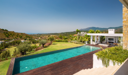 Villa i Marbella, Malaga, Spanien 6 sovrum, 1021 kvm. Nr. 87256