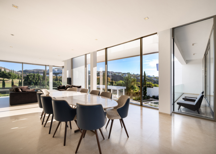 Villa i Benahavis, Malaga, Spanien 6 sovrum, 680 kvm. Nr. 87690