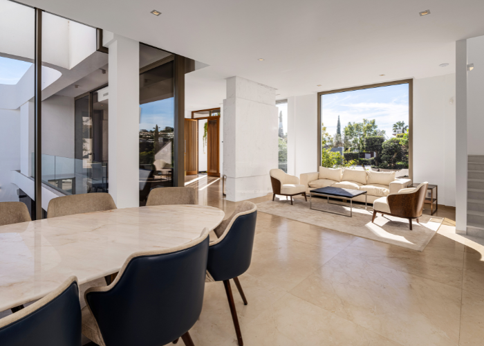 Villa i Benahavis, Malaga, Spanien 6 sovrum, 680 kvm. Nr. 87690