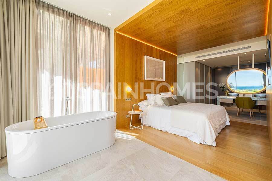 Kattohuoneisto Fuengirola, Malaga, Espanja 2 makuuhuonetta, 116 m2 No. 54070