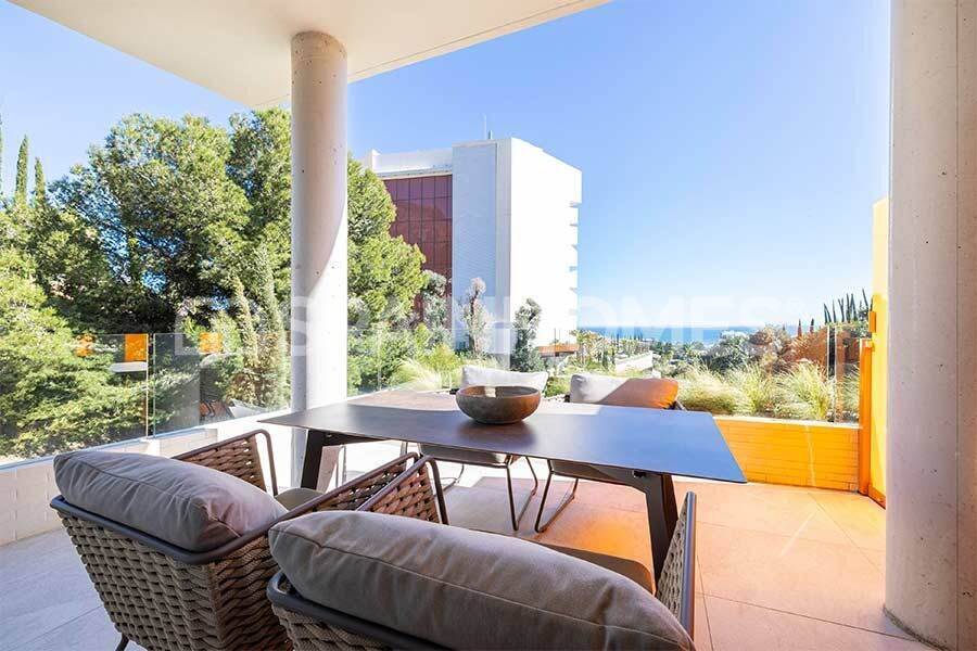 Kattohuoneisto Fuengirola, Malaga, Espanja 2 makuuhuonetta, 116 m2 No. 54070