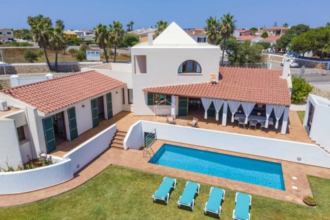 Huvila Ciutadella De Menorca, Menorca, Espanja 4 makuuhuonetta, 333 m2 No. 81483