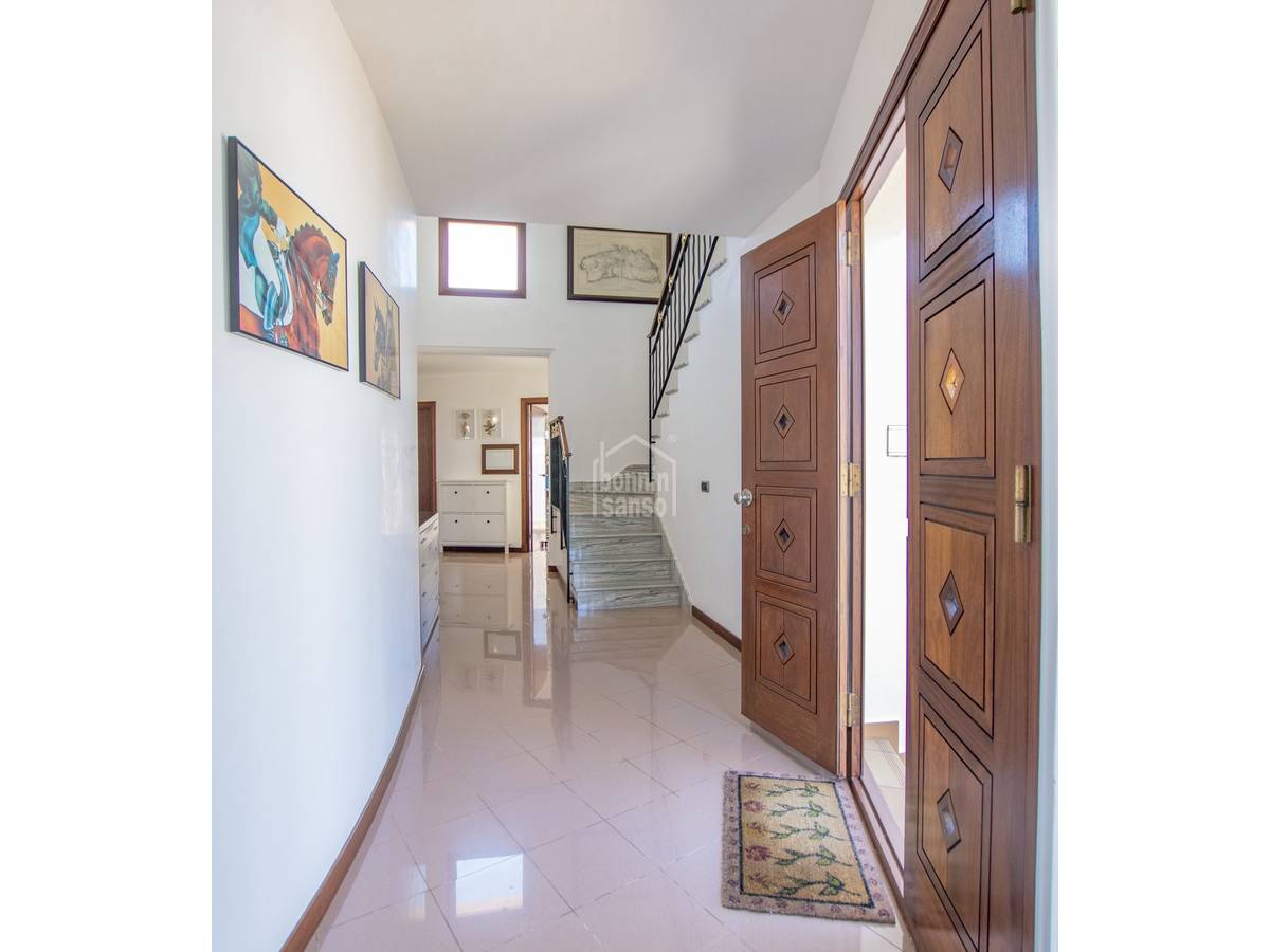 Villa i Ciutadella De Menorca, Menorca, Spanien 4 sovrum, 333 kvm. Nr. 81483