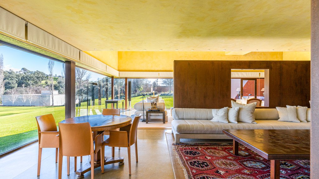 Villa i Las Rozas de Madrid, Madrid, Spanien 12 sovrum, 950 kvm. Nr. 107774