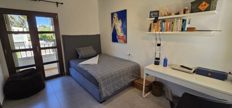 Villa in Nova Santa Ponsa, Mallorca, Spanien 4 Schlafzimmer, 300 m2 Nr. 103167