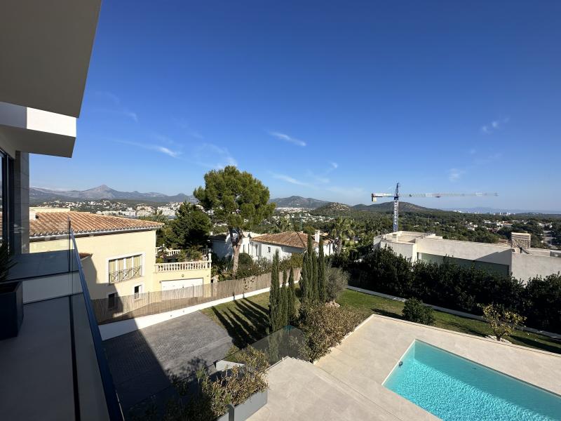 Villa in Nova Santa Ponsa, Mallorca, Spain 4 bedrooms, 363 sq.m. No. 103181