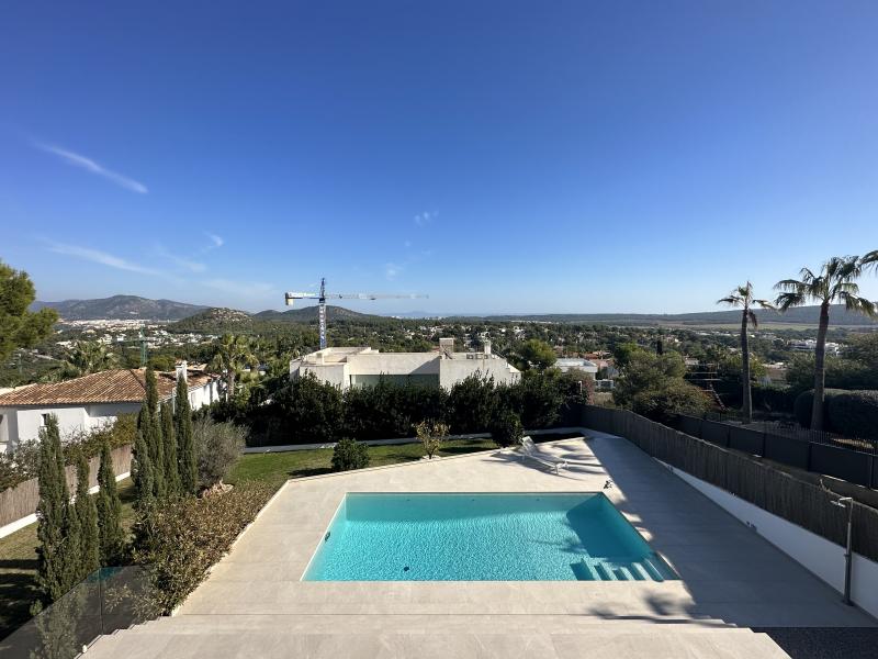 Villa in Nova Santa Ponsa, Mallorca, Spain 4 bedrooms, 363 sq.m. No. 103181