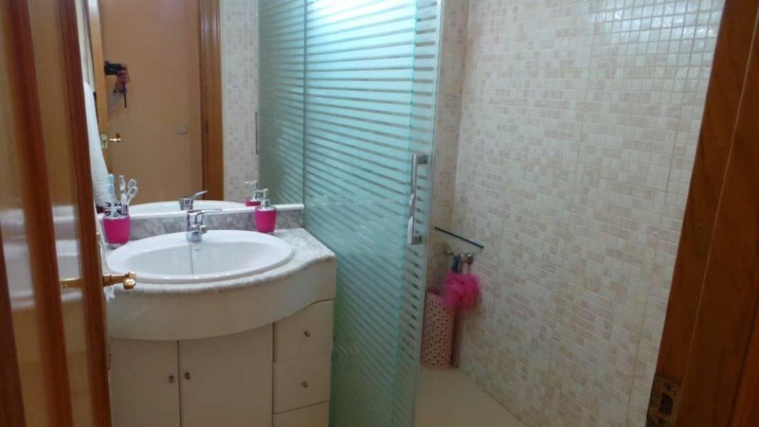 Casa a Badalona, Barcelona, Spagna 3 camere da letto, 314 mq. N° 22943