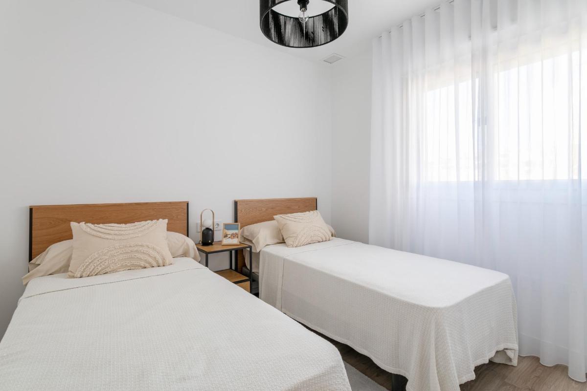 Apartment à Gran Alacant, Alicante, Espagne 3 chambres, 85 m2 No. 96677